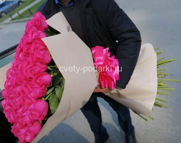 Букет 101 метровая роза Пинк Флойд